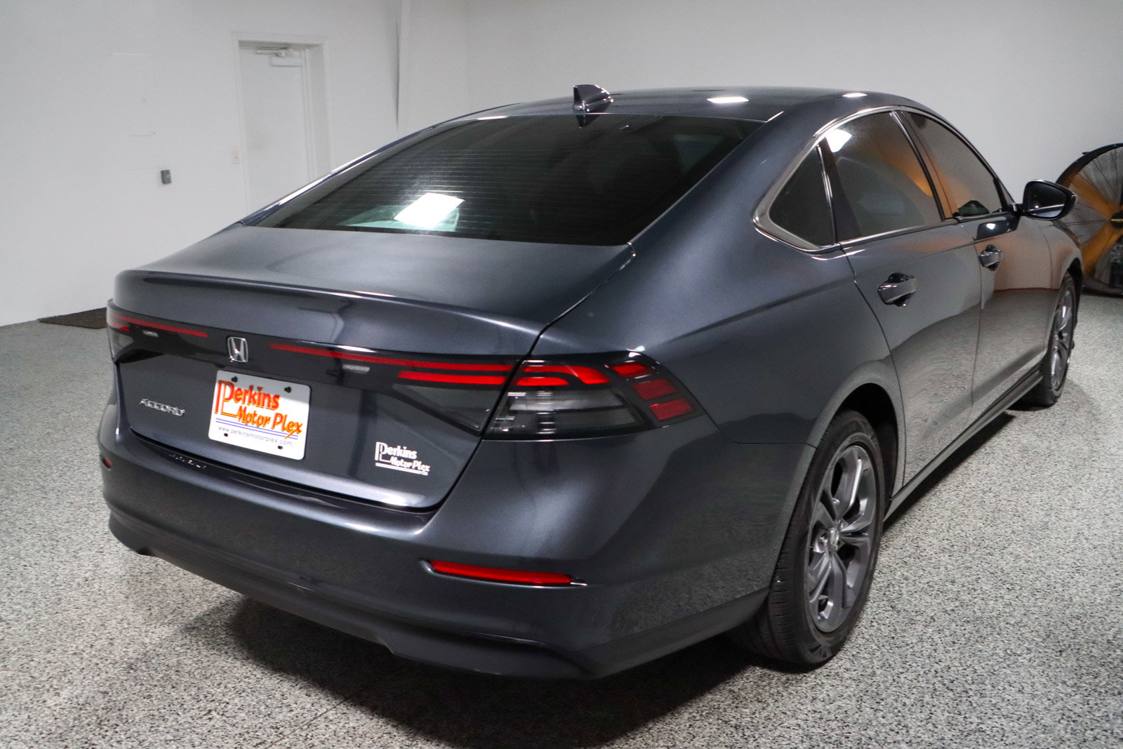 Used 2023 Honda Accord EX image 7