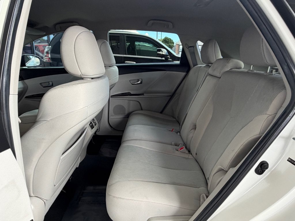 Used 2012 Toyota Venza LE w/ LE Convenience Pkg FWD image 19