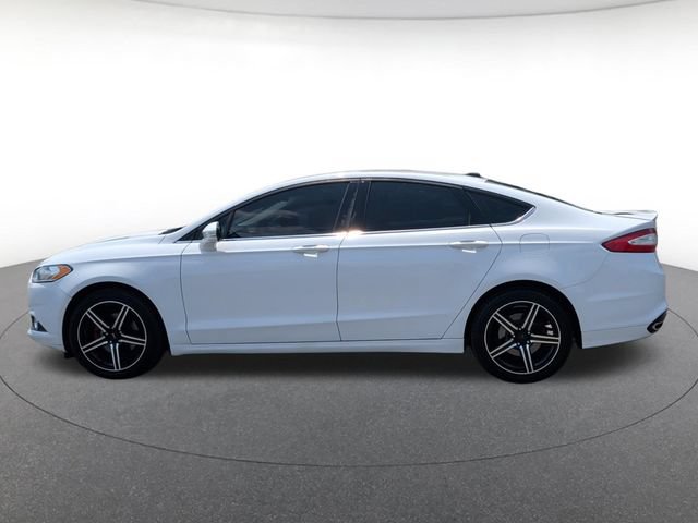 Used 2016 Ford Fusion SE FWD image 2