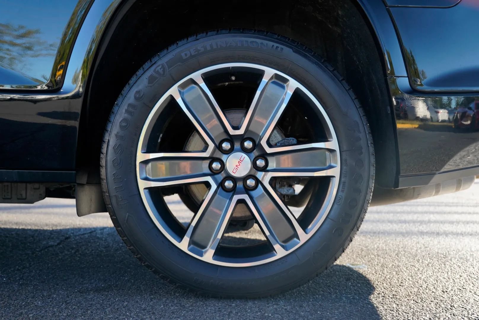 Used 2019 GMC Acadia Denali FWD image 15