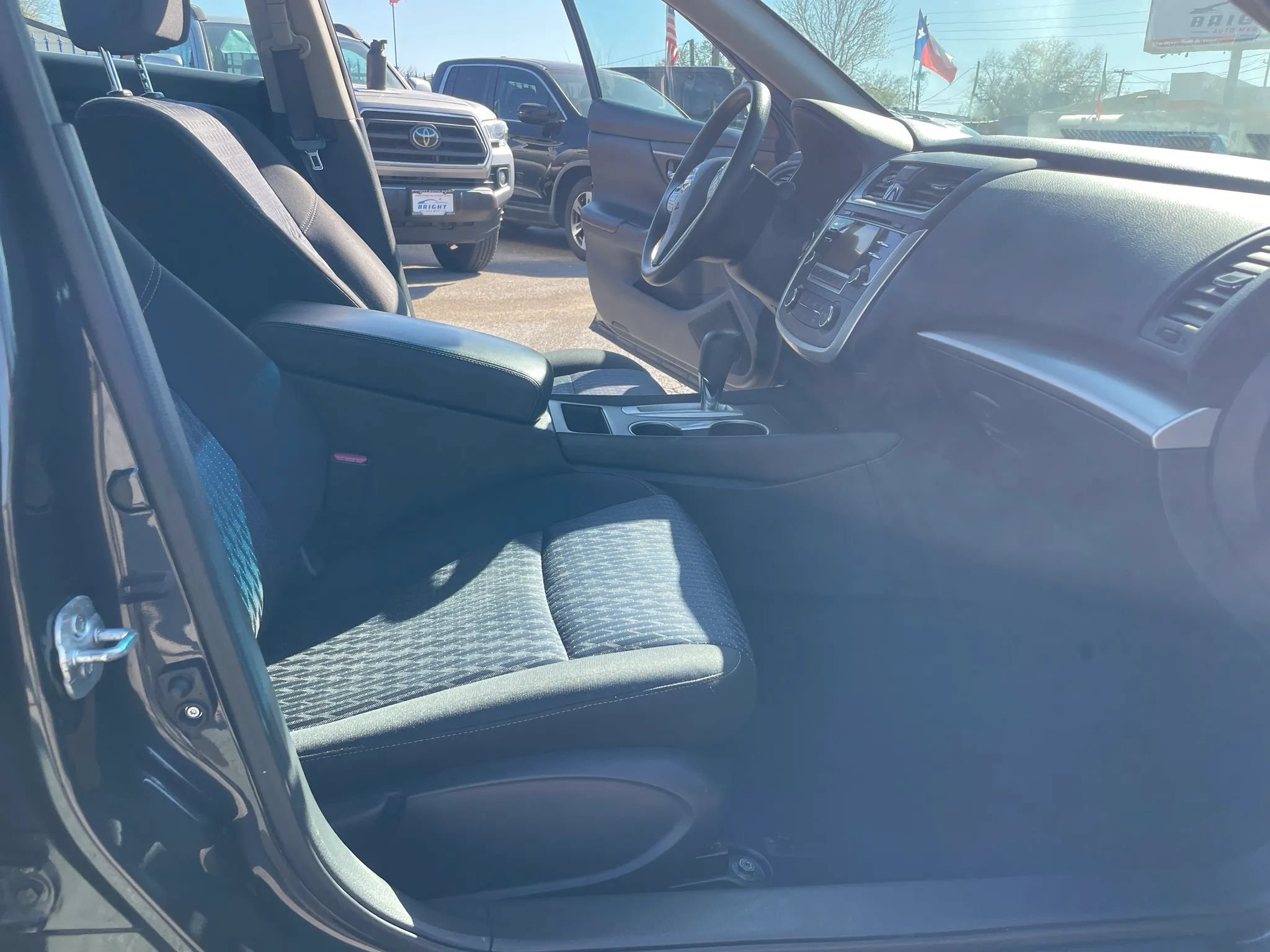 Used 2016 Nissan Altima 2.5 S w/ Power Driver Seat Package FWD image 8