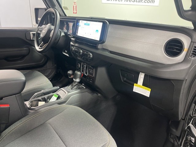 New 2025 Jeep Gladiator Sport image 24