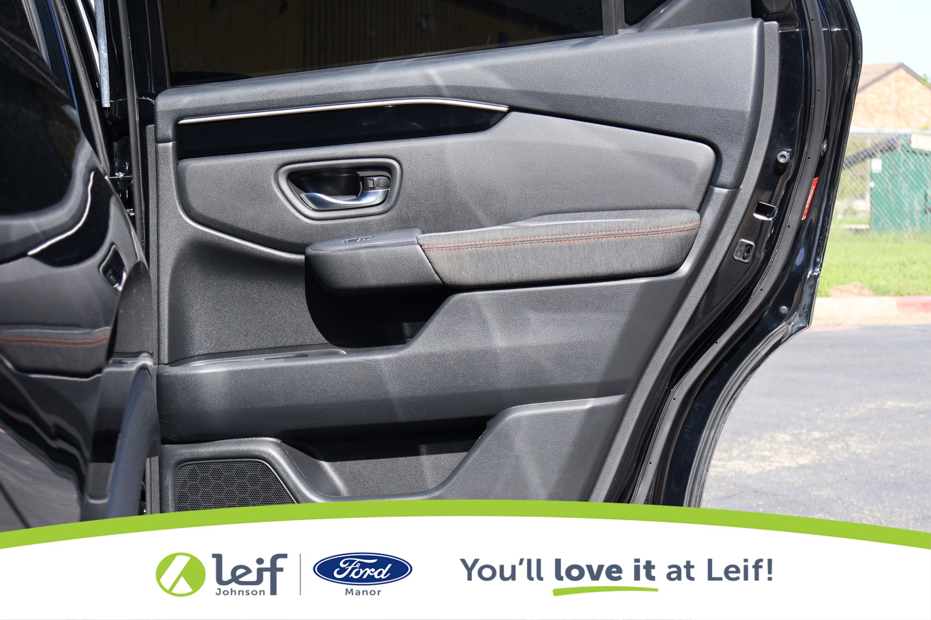 Used 2023 Honda Pilot Sport image 35