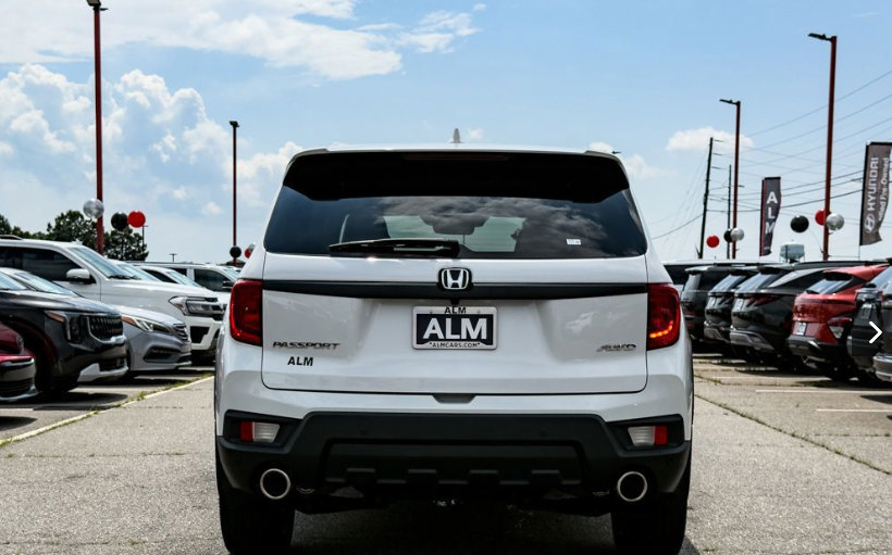 Used 2023 Honda Passport EX-L image 8