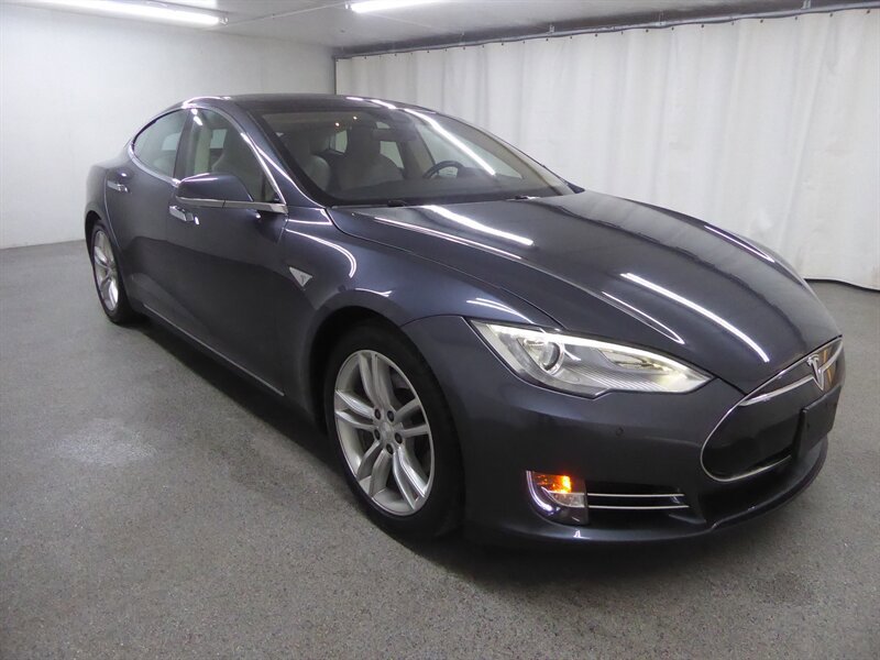 Used 2015 Tesla Model S 85D image 1