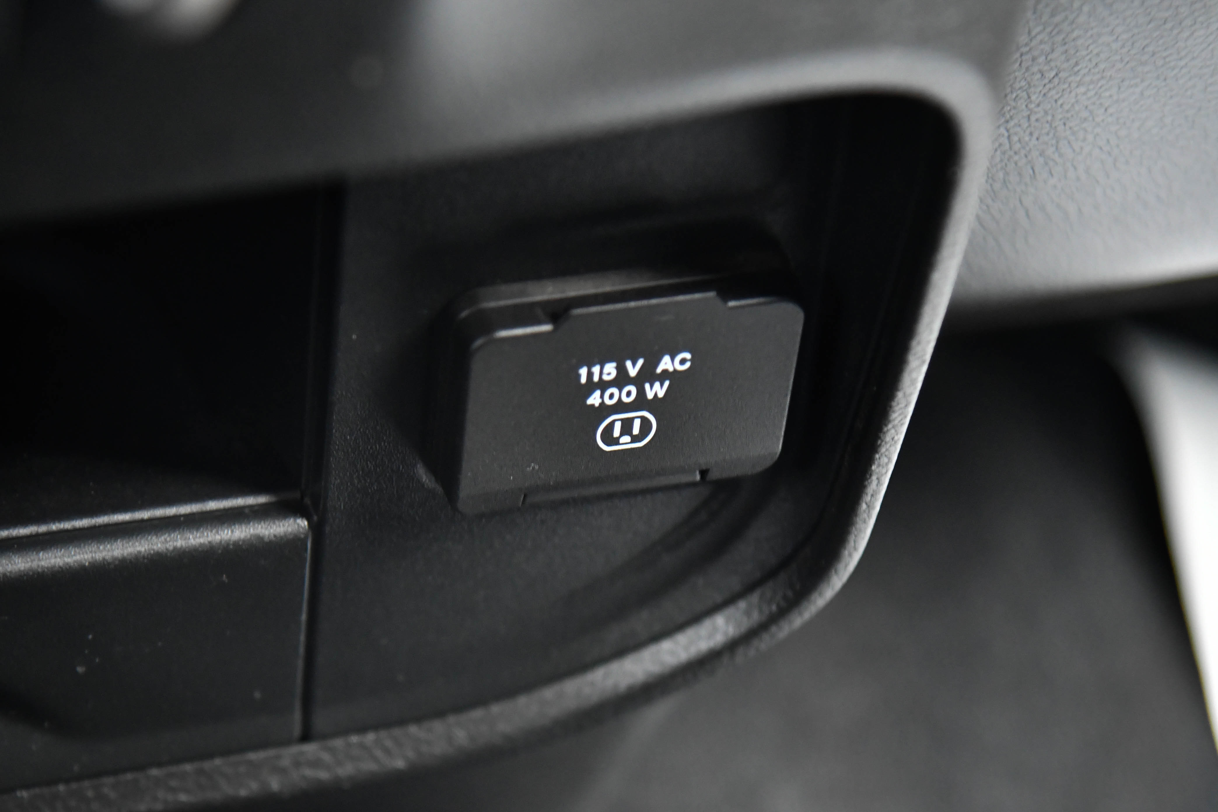 Used 2024 RAM 2500 Laramie image 34