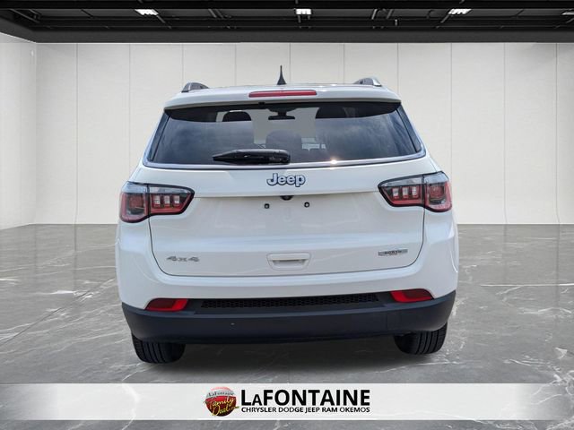 Used 2018 Jeep Compass Latitude w/ Popular Equipment Group AWD/4WD image 4