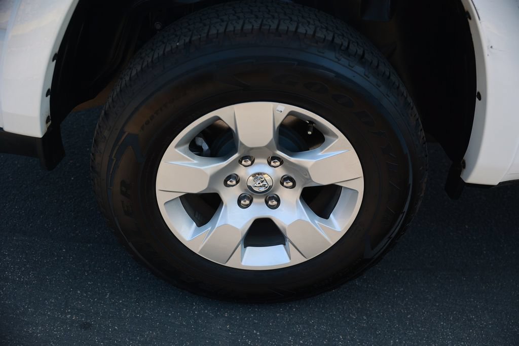 Used 2025 RAM 1500 Big Horn AWD/4WD image 9