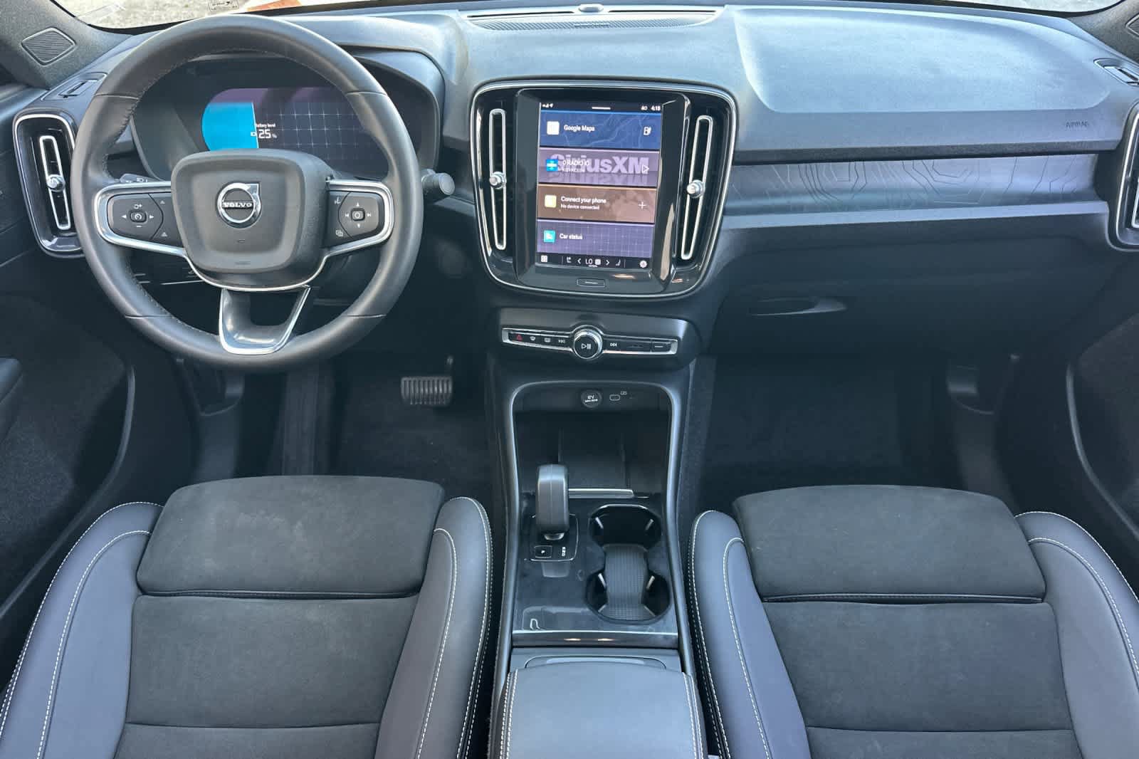 Used 2023 Volvo C40 P8 Recharge Ultimate AWD/4WD image 3