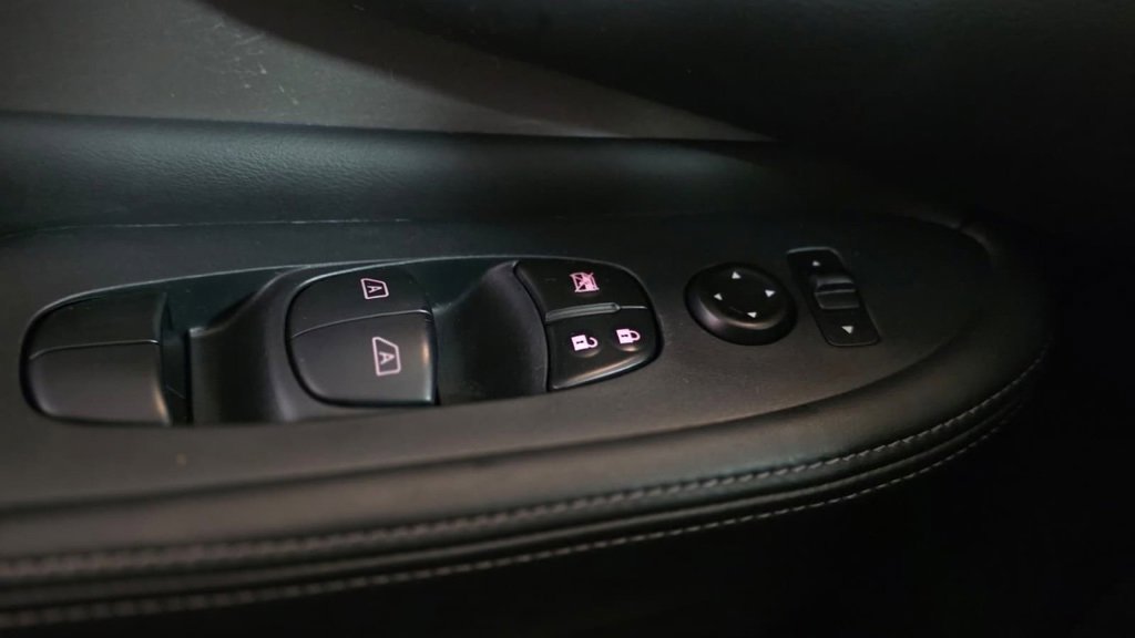 Used 2019 Nissan Murano SV image 23