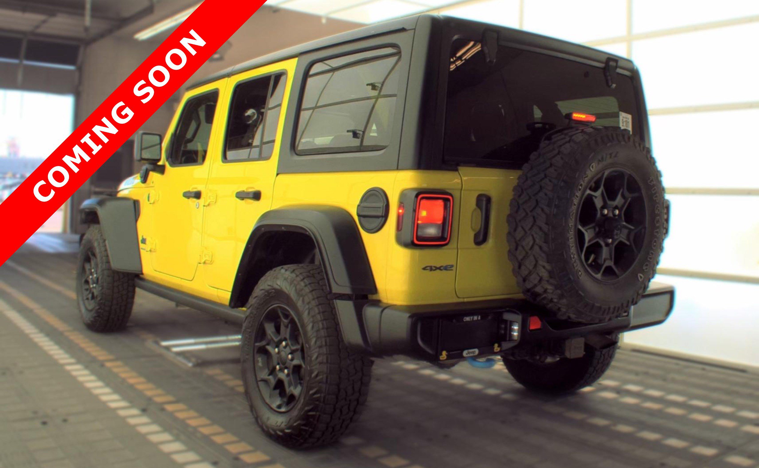 Used 2023 Jeep Wrangler Unlimited w/ Cold Weather Group AWD/4WD image 5