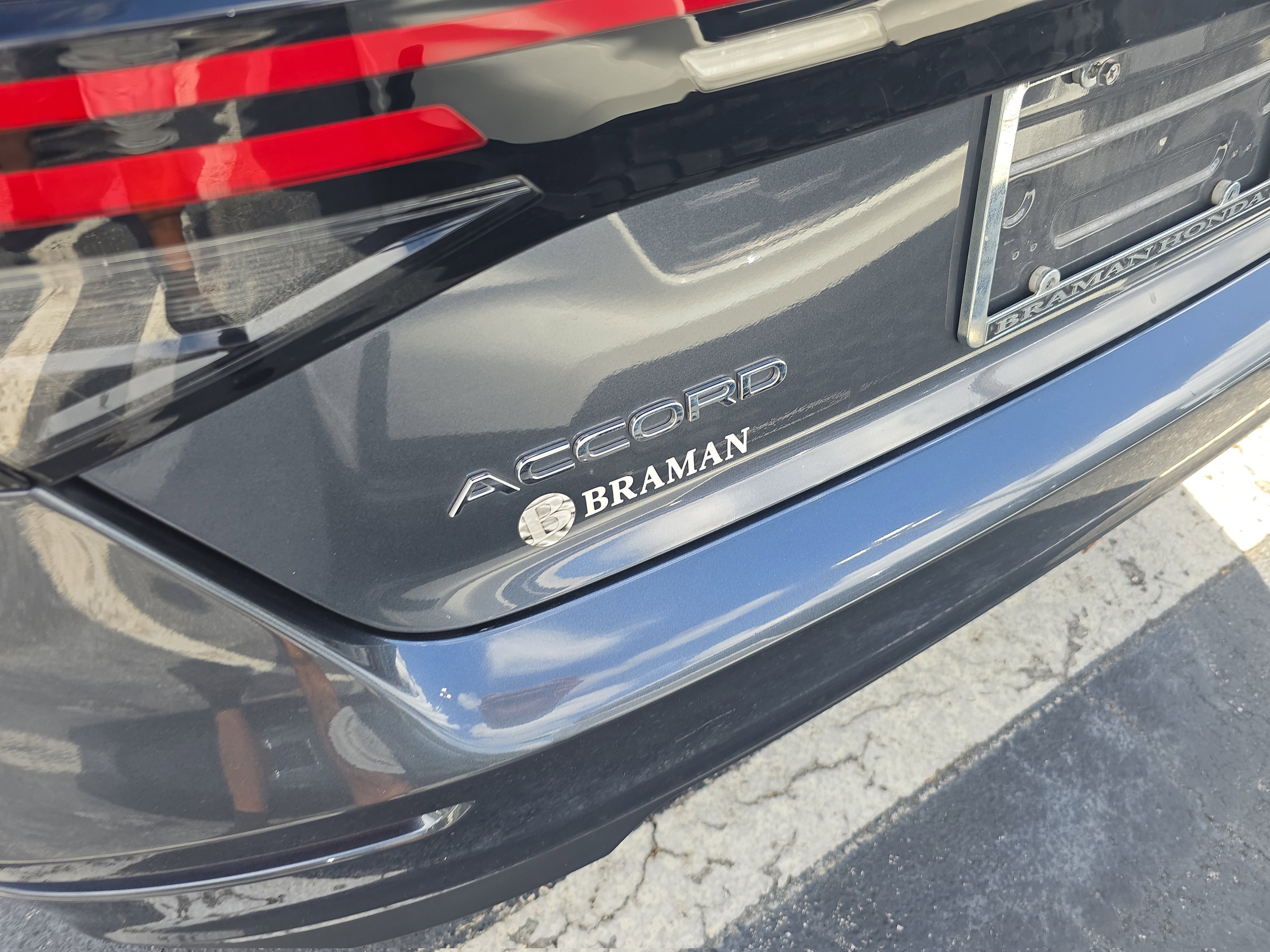 Certified 2023 Honda Accord LX image 7