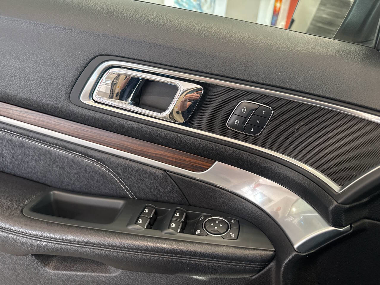 Used 2018 Ford Explorer Limited w/ Equipment Group 301A image 47