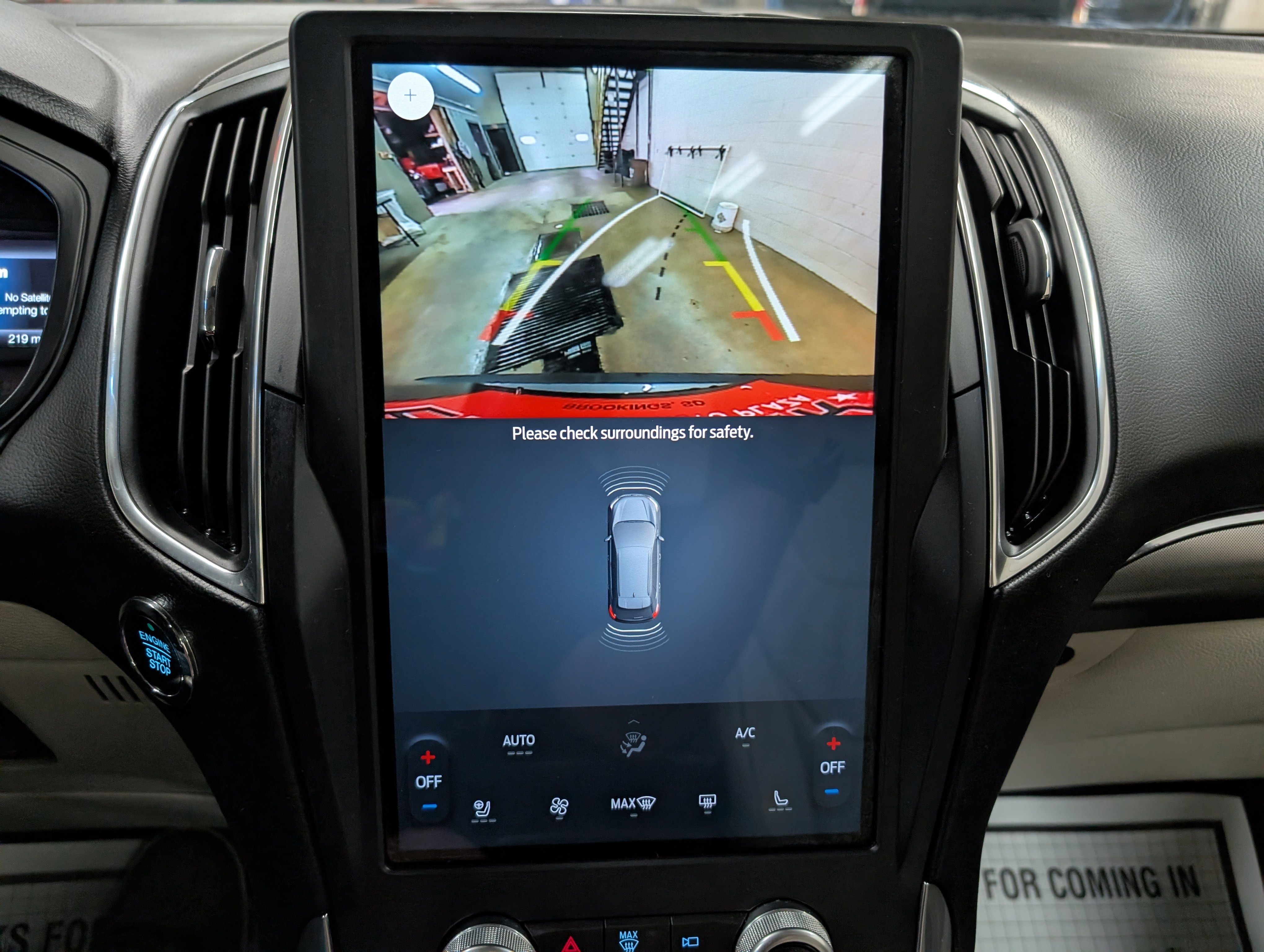 Used 2022 Ford Edge Titanium w/ Class II Trailer Tow Package image 25