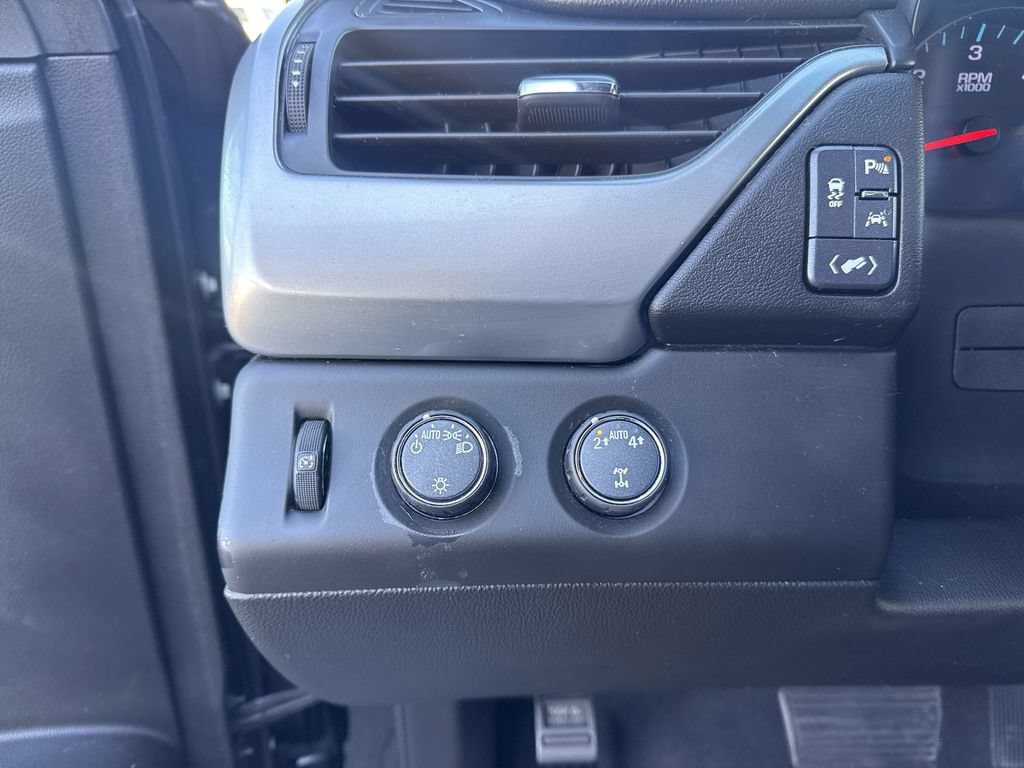 Used 2019 Chevrolet Tahoe LT AWD/4WD image 31