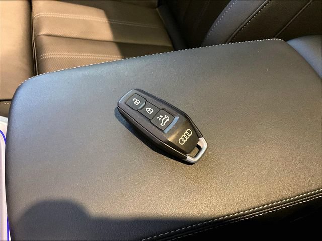 Used 2025 Audi Q5 Premium Plus w/ Premium Plus AWD/4WD image 22