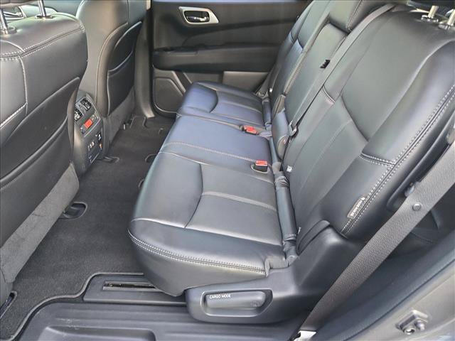 Used 2019 Nissan Pathfinder SL FWD image 19
