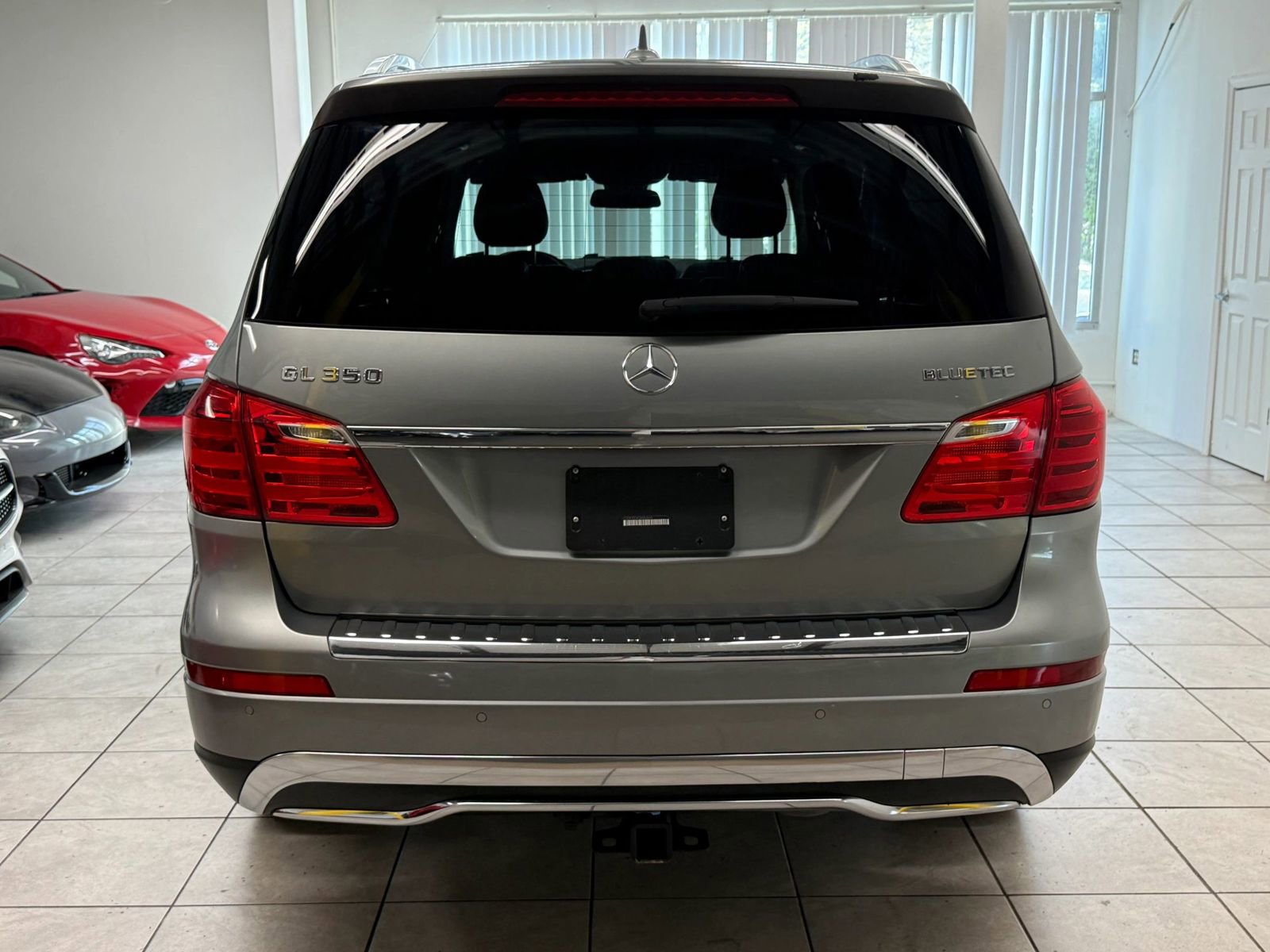 Used 2016 Mercedes-Benz GL 320 BlueTEC 4MATIC w/ Premium I Package image 8