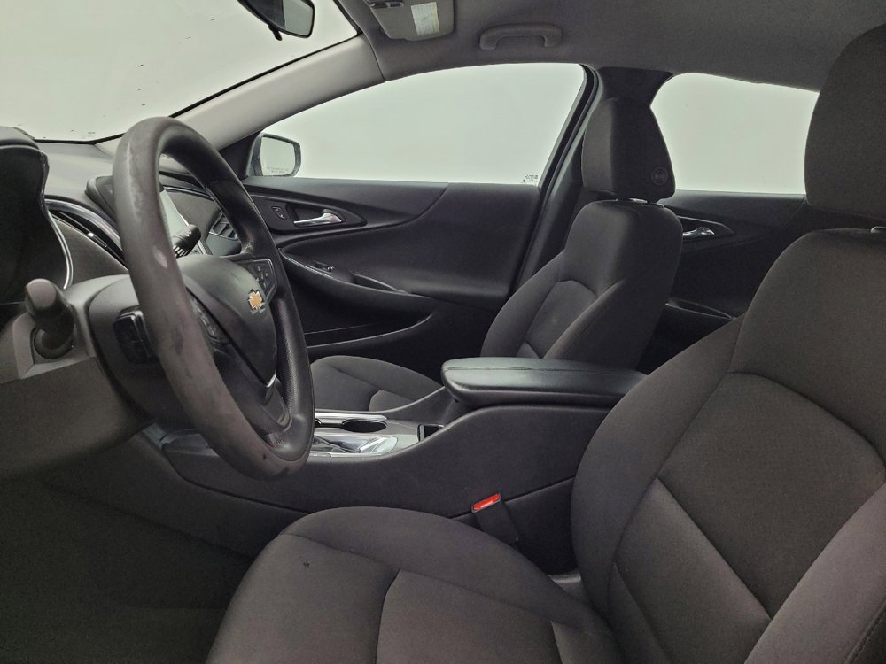 Used 2021 Chevrolet Malibu LT image 17
