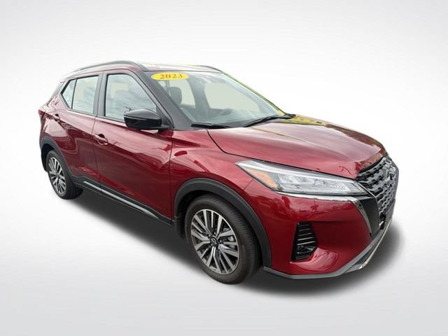 Used 2023 Nissan Kicks SR w/ SR Premium Package FWD image 7