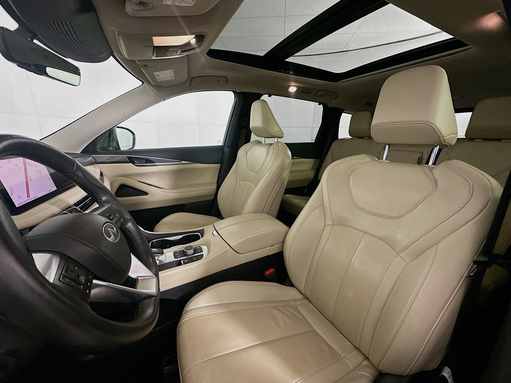 Used 2023 INFINITI QX60 Luxe w/ Cargo Package image 13