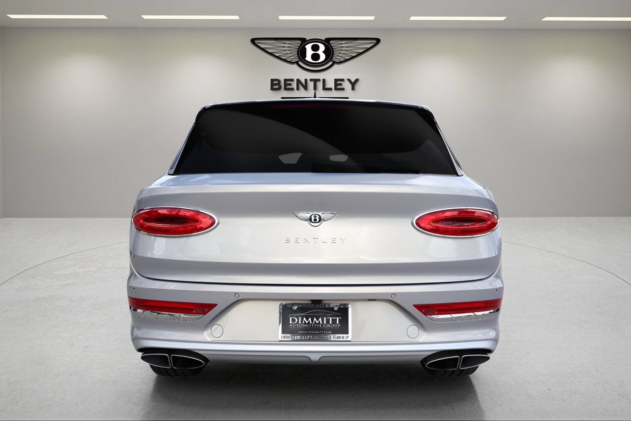 Used 2025 Bentley Bentayga Extended Wheelbase AWD/4WD image 9