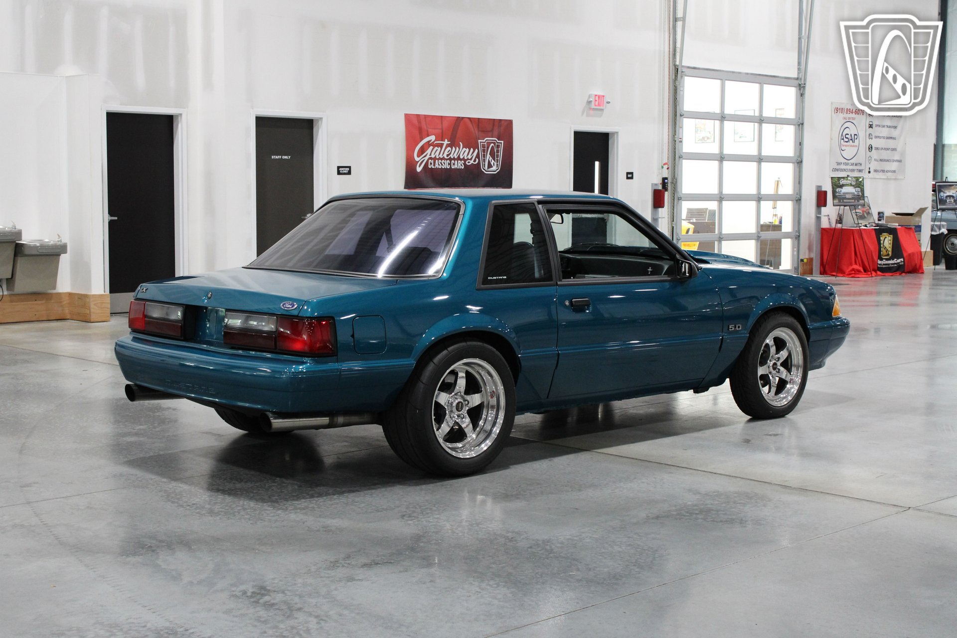 Used 1993 Ford Mustang LX RWD image 4
