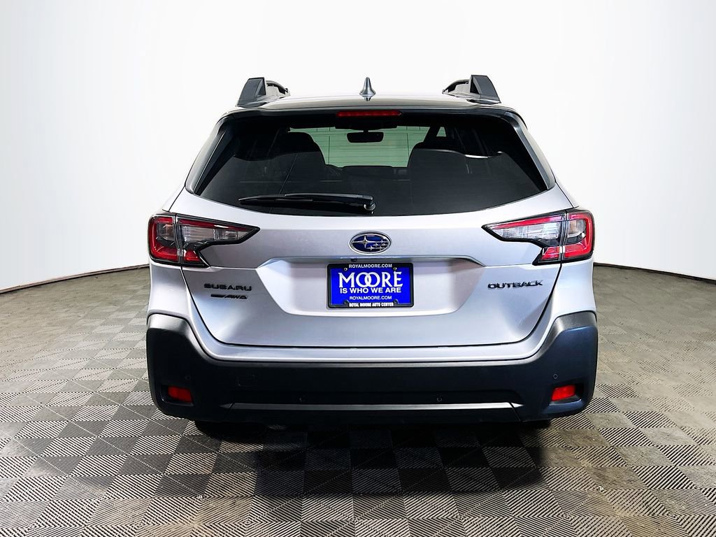 Used 2025 Subaru Outback Onyx Edition AWD/4WD image 6