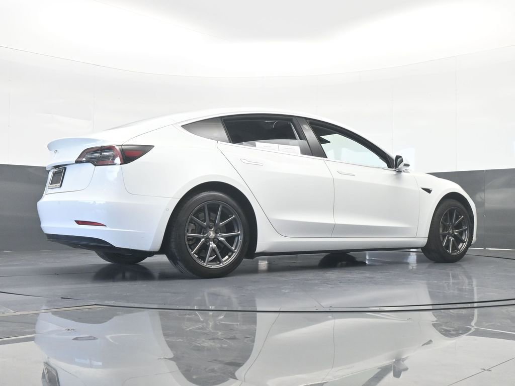 Used 2019 Tesla Model 3 Standard Range Plus image 58