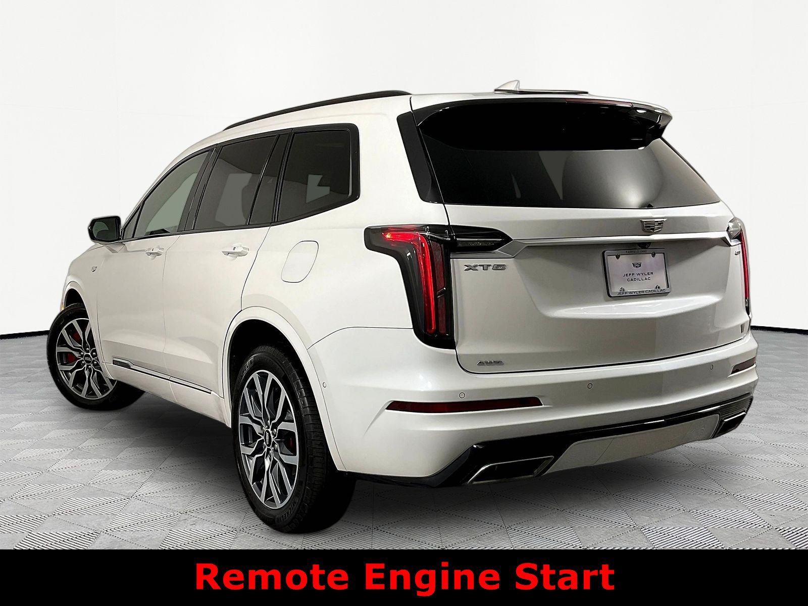 Used 2024 Cadillac XT6 Sport w/ LPO, Onyx Lite Package AWD/4WD image 4