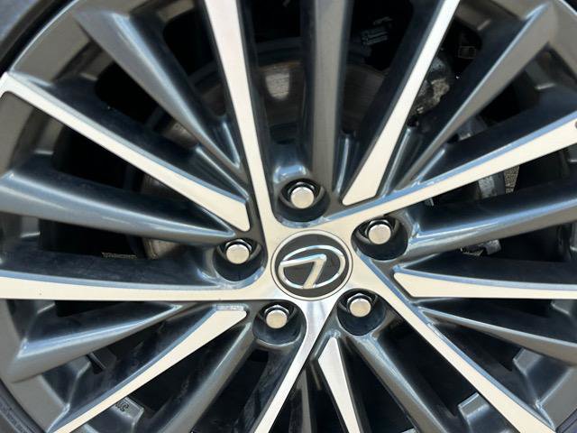 Used 2023 Lexus ES 350 w/ Premium Package FWD image 34