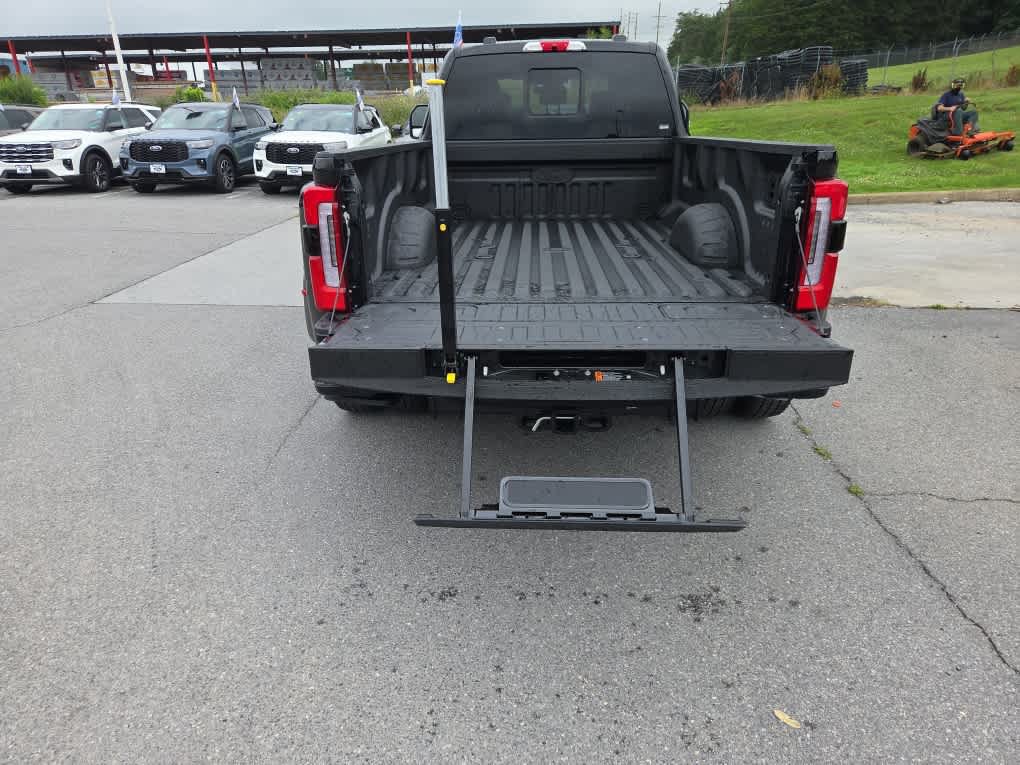 New 2026 Ford F350 Platinum AWD/4WD image 11