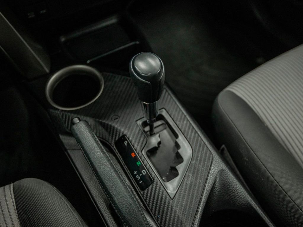 Used 2015 Toyota RAV4 LE image 19