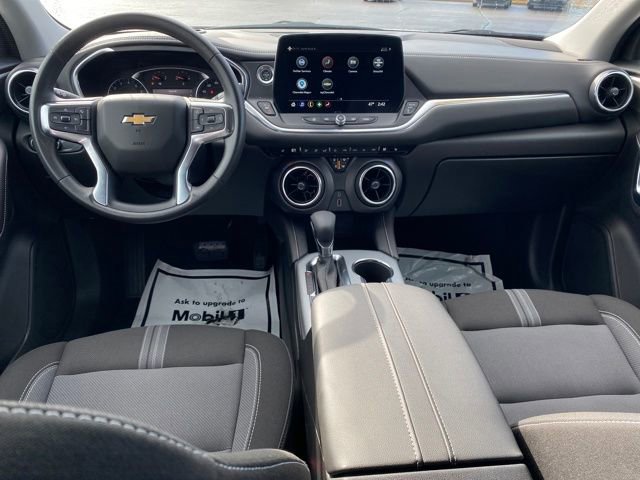 Certified 2025 Chevrolet Blazer LT image 6