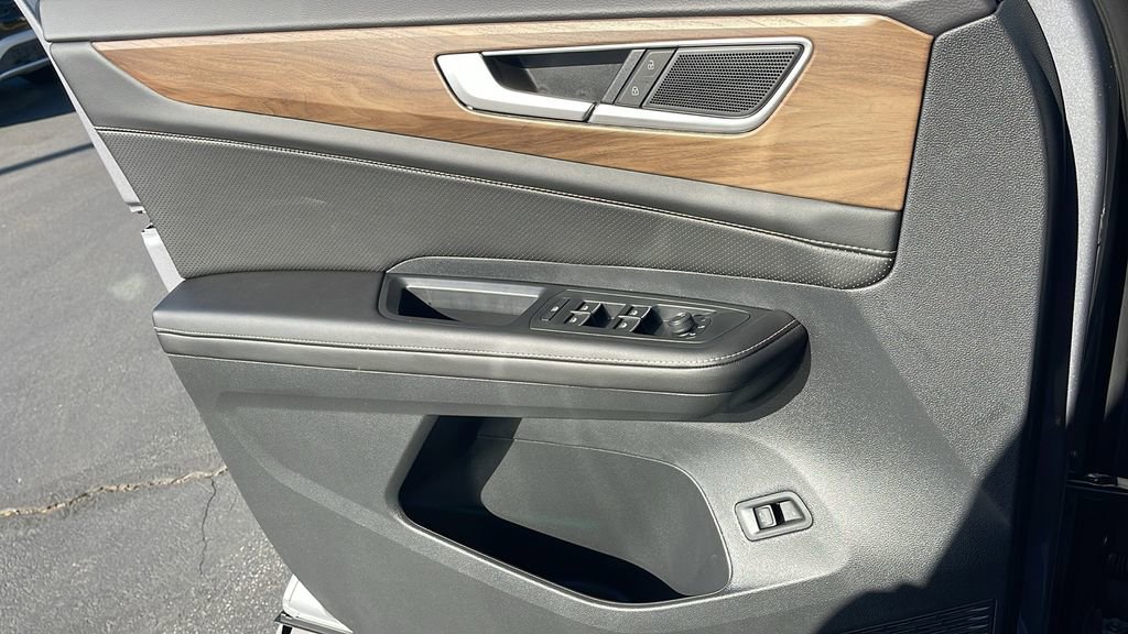 New 2026 Volkswagen Atlas SE FWD image 26