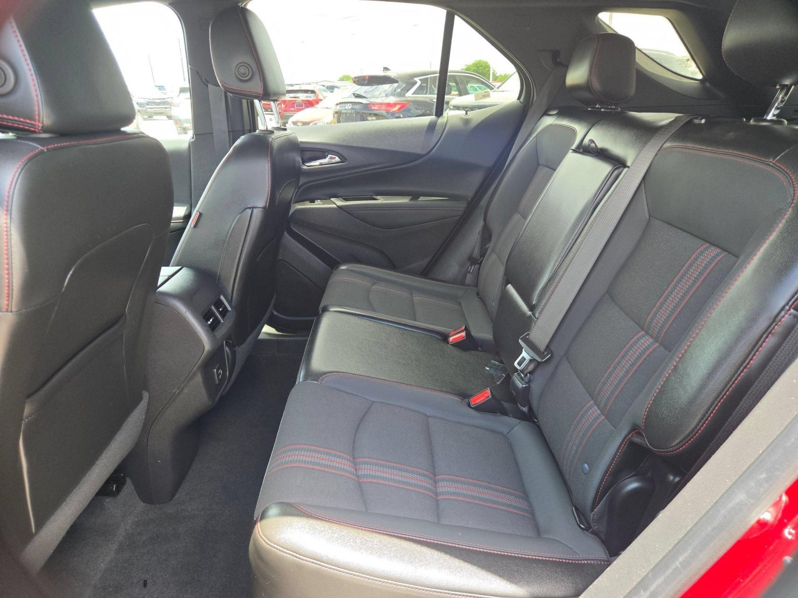 Used 2024 Chevrolet Equinox RS FWD image 13