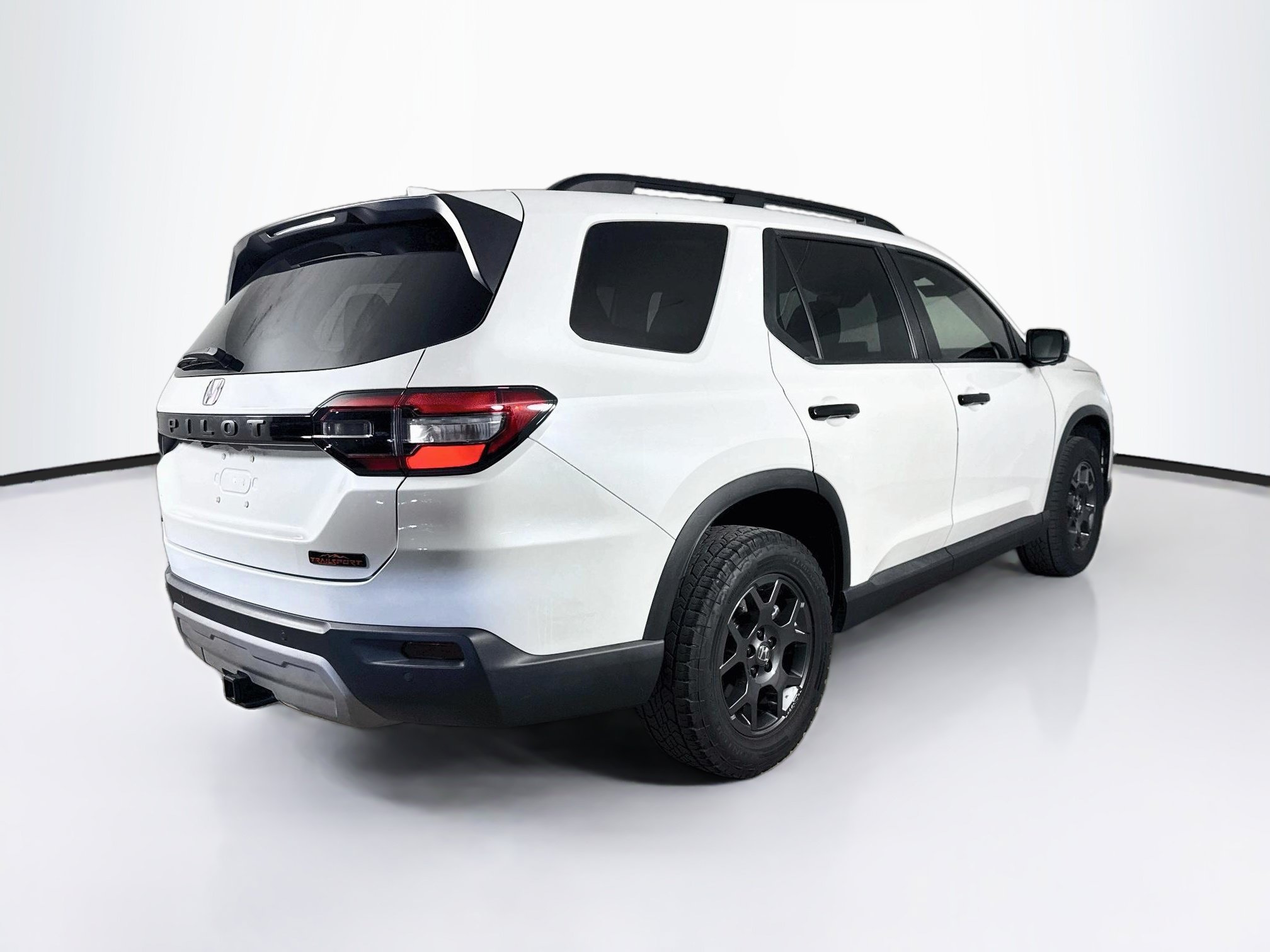 Certified 2025 Honda Pilot TrailSport image 33