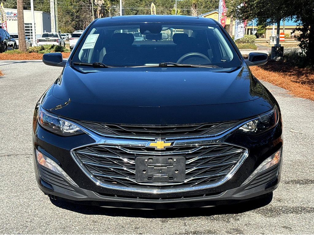 Used 2024 Chevrolet Malibu LT image 2
