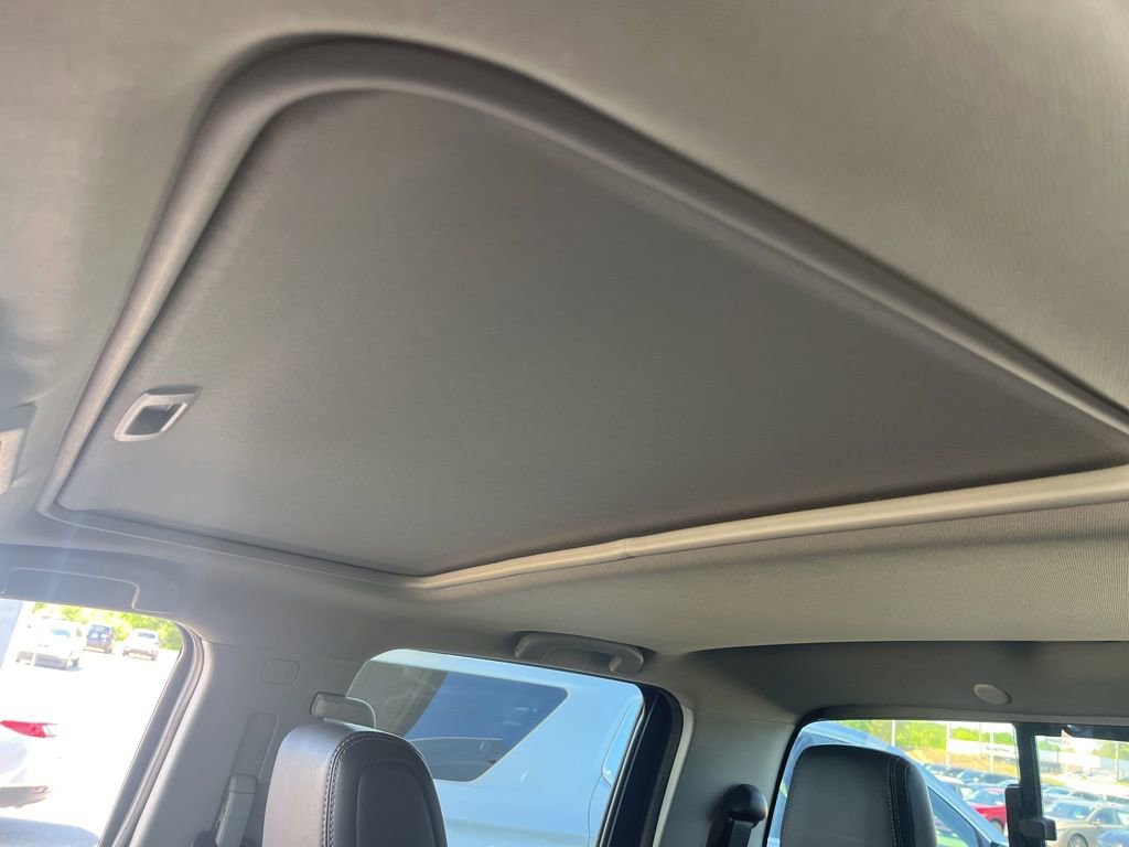 Used 2024 Nissan Frontier SL w/ Technology Package image 11