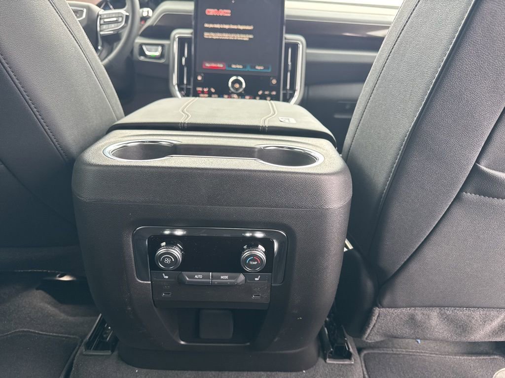 New 2026 GMC Yukon XL Elevation w/ LPO, Elevation Black Package image 26