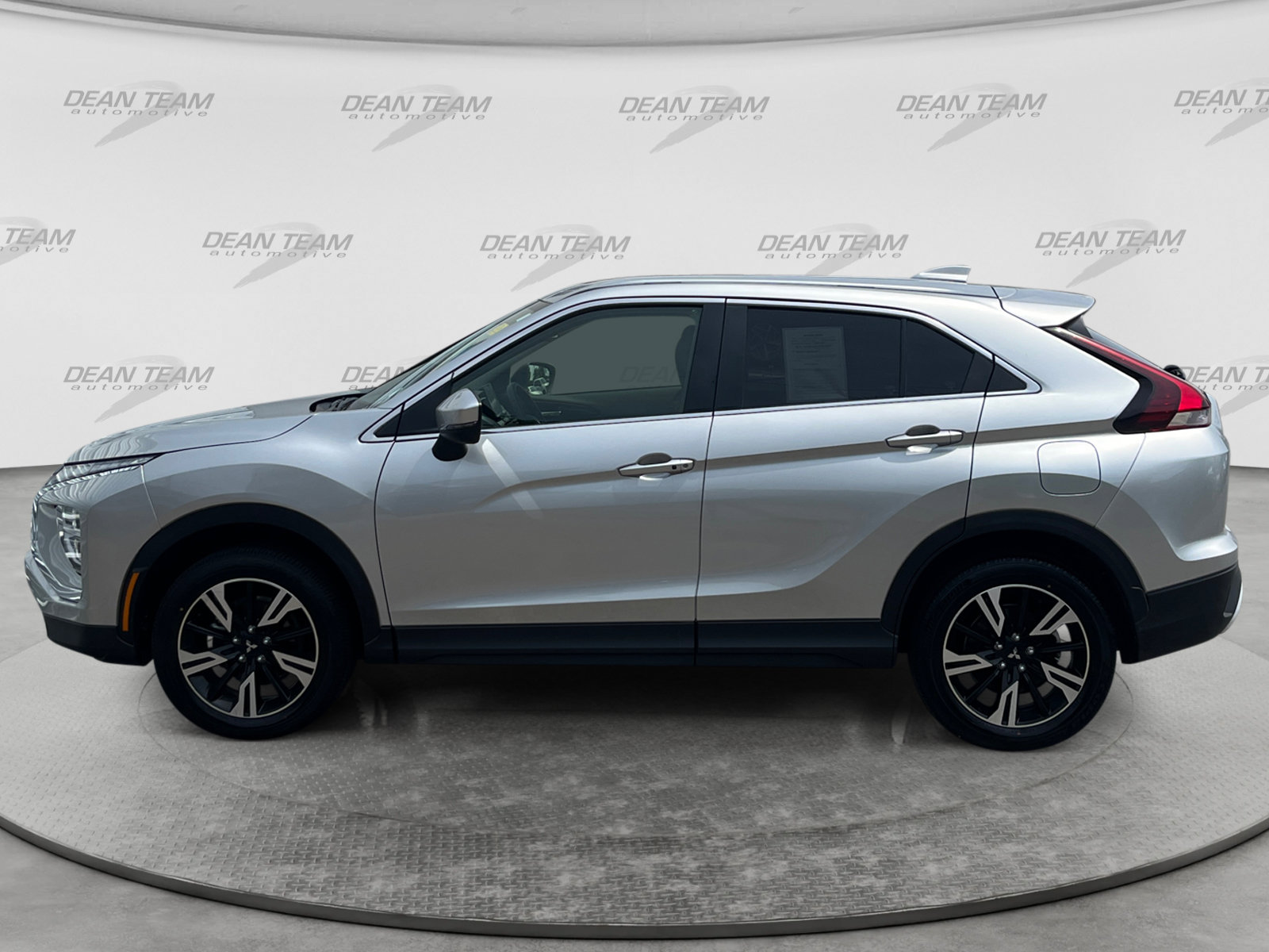 Used 2026 Mitsubishi Eclipse Cross SE AWD/4WD image 4
