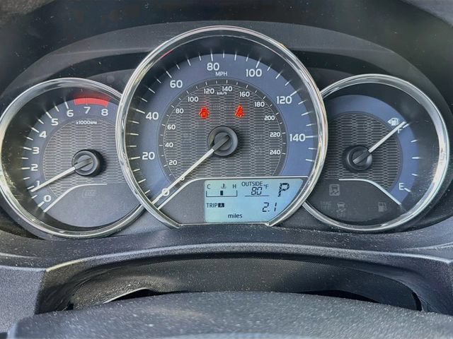 Used 2015 Toyota Corolla LE FWD image 38