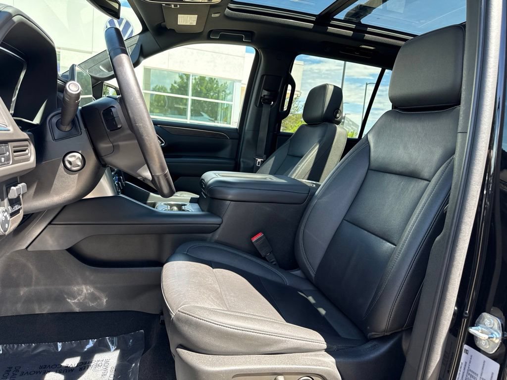 Used 2022 Chevrolet Tahoe Z71 w/ Z71 Off-Road Package AWD/4WD image 9