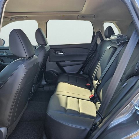 Certified 2025 Nissan Rogue SV w/ SV Premium Package image 14