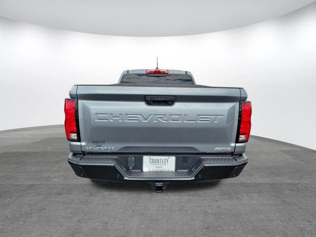 Used 2024 Chevrolet Colorado ZR2 w/ Safety Package AWD/4WD image 6