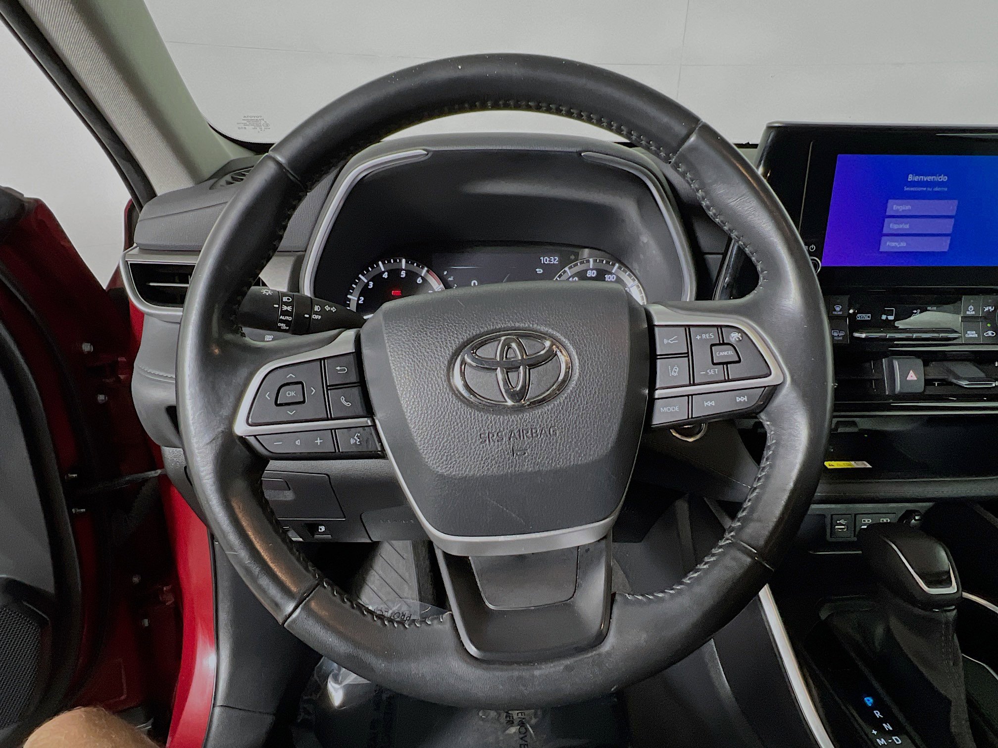 Used 2023 Toyota Highlander XLE image 17