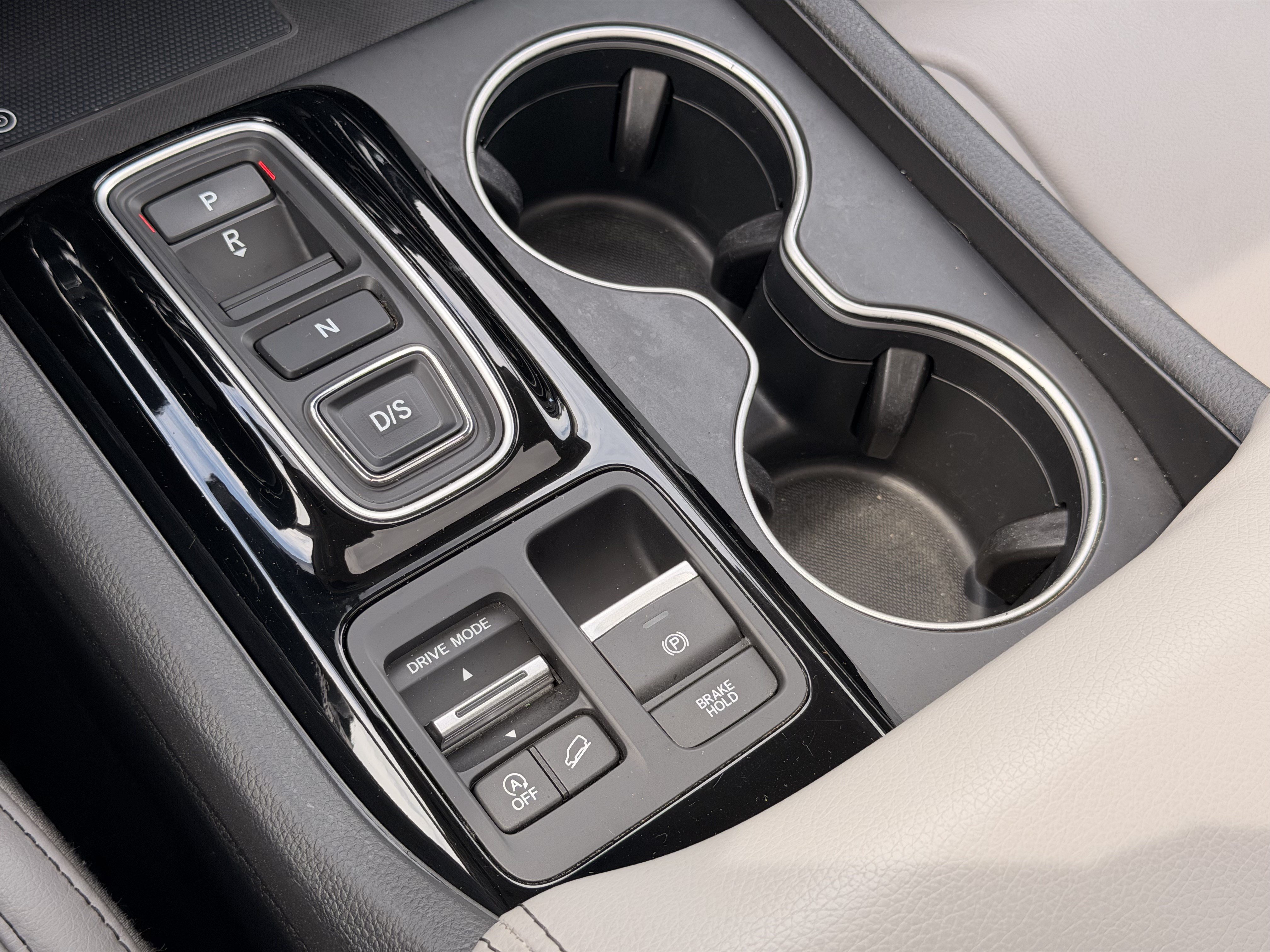 Certified 2023 Honda Pilot Touring image 18