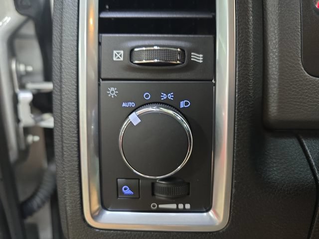 Used 2018 RAM 2500 SLT AWD/4WD image 27