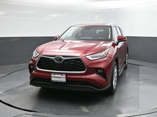 Used 2023 Toyota Highlander Limited FWD image 22