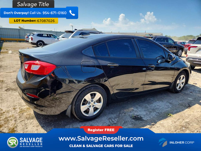 Used 2017 Chevrolet Cruze LS FWD image 4